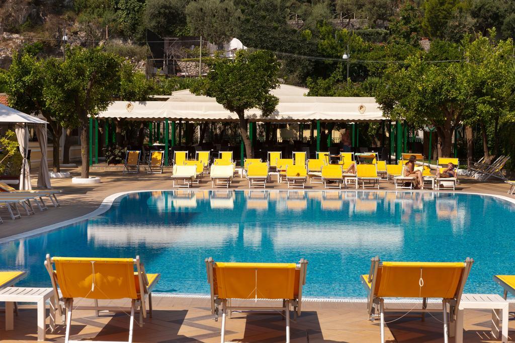 Grand Hotel Parco Del Sole Sant'Agnello Oda fotoğraf